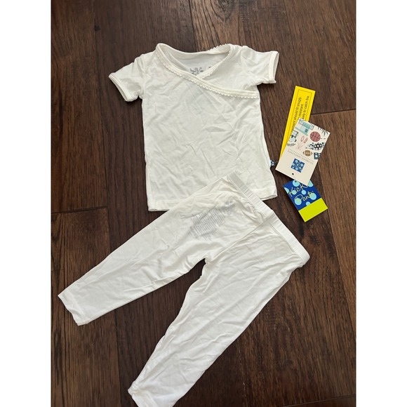KicKee Pants White Pajama Set 12-18 Months Short Sleeve Top Leggings NWT - Picture 1 of 5